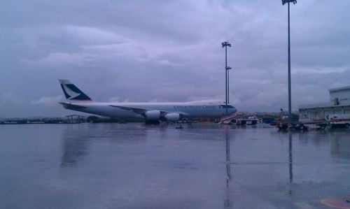 世界最長飛機“備降” 深圳機場安全高效保障