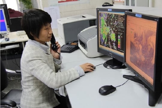 雷雨頻襲 民航天津空管分局氣象臺保障有序
