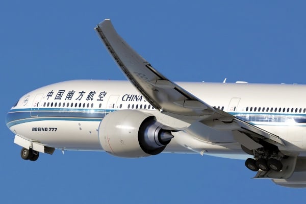 Ϻ777-300ERYψDƬ02.jpg