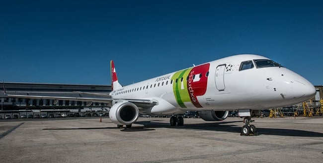 TAP Express E190.jpg