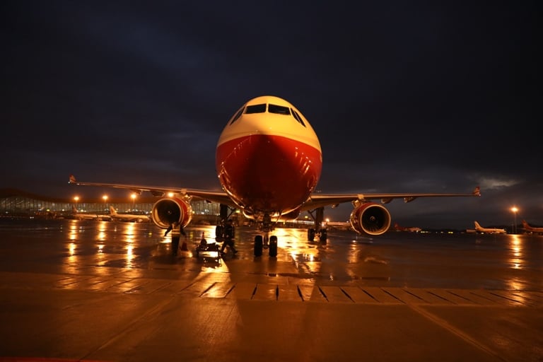 A330-300B-305WLˮC.jpg