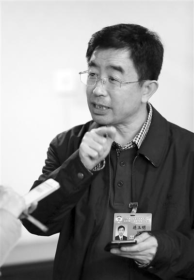 19417596_755740.jpg